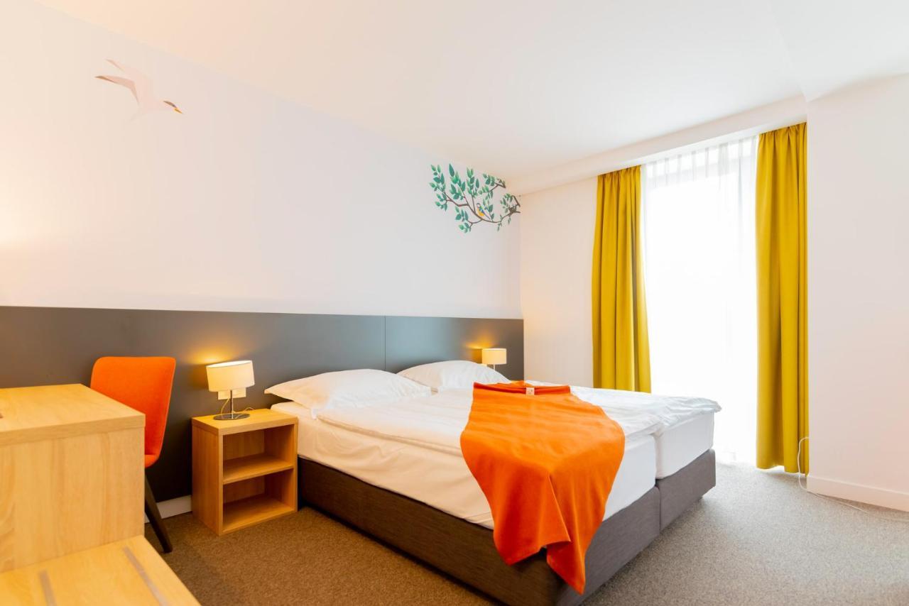 Hotel Park Superior 3* Čakovec Buitenkant foto