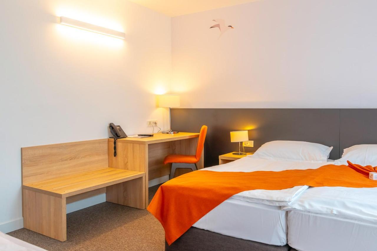 Hotel Park Superior 3* Čakovec Buitenkant foto