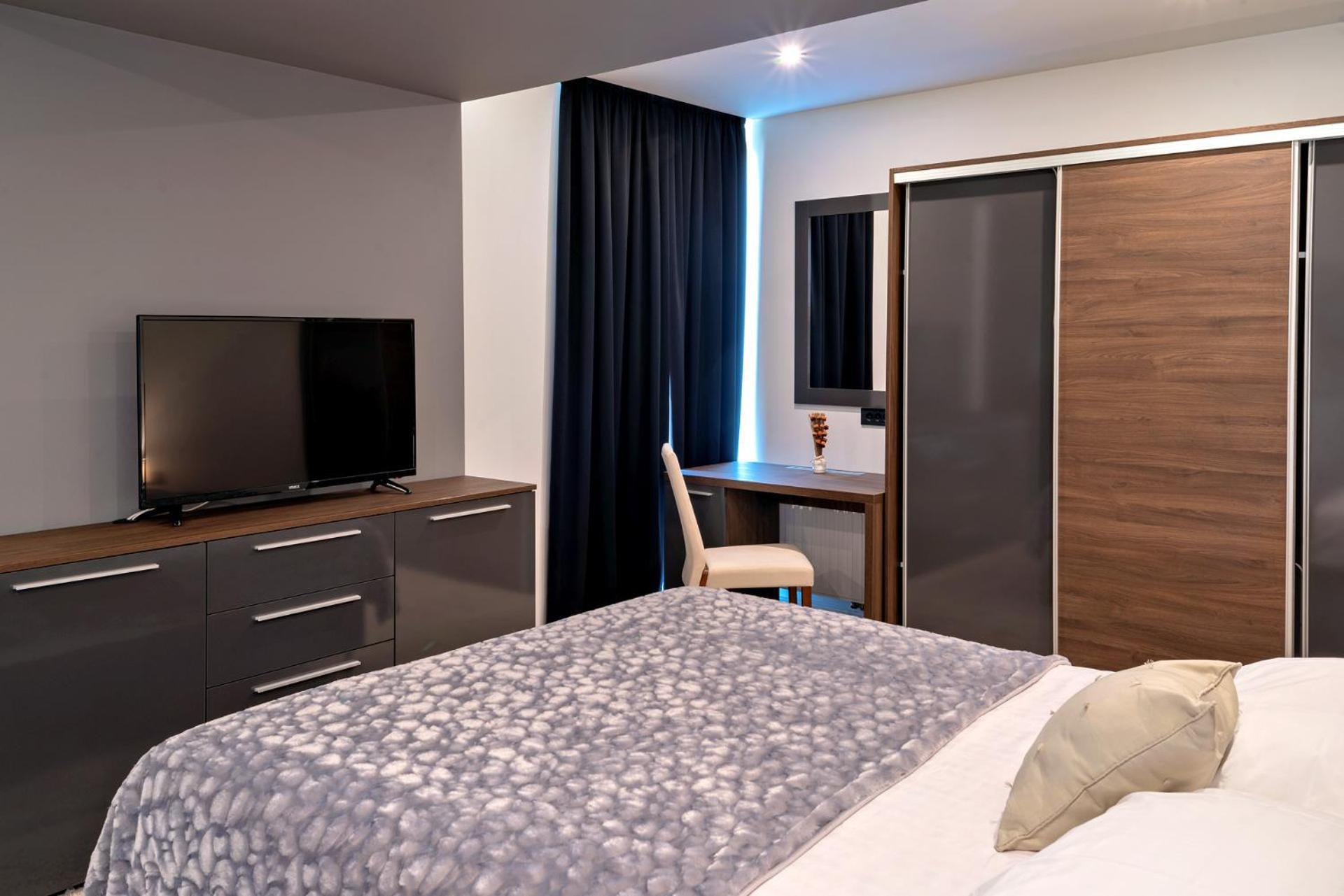Hotel Park Superior 3* Čakovec Buitenkant foto
